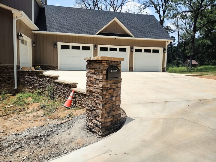 Stone mailbox